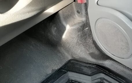 Renault Kangoo II рестайлинг, 2011 год, 850 000 рублей, 36 фотография