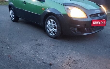 Ford Fiesta, 2006 год, 295 000 рублей, 2 фотография