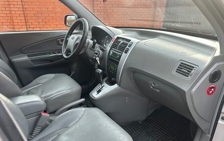 Hyundai Tucson III, 2005 год, 695 000 рублей, 9 фотография