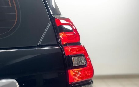 Toyota Land Cruiser Prado 150 рестайлинг 2, 2018 год, 4 398 000 рублей, 10 фотография