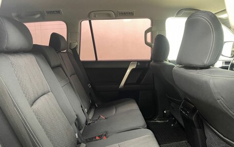 Toyota Land Cruiser Prado 150 рестайлинг 2, 2018 год, 4 398 000 рублей, 13 фотография