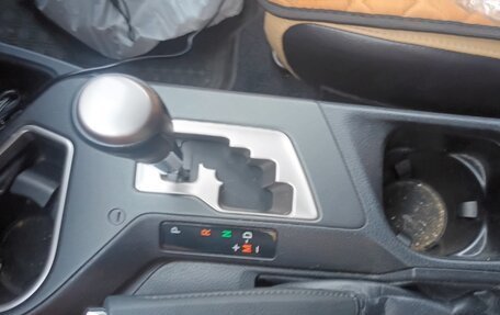 Toyota RAV4, 2018 год, 2 300 000 рублей, 9 фотография