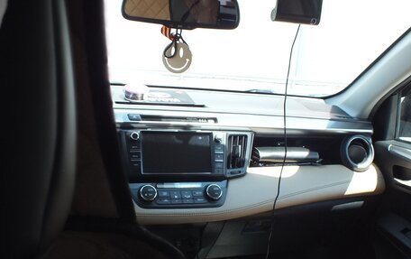 Toyota RAV4, 2018 год, 2 300 000 рублей, 25 фотография