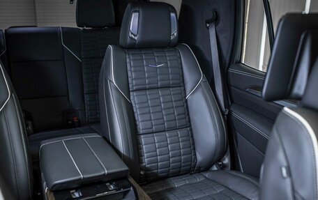 Cadillac Escalade V, 2025 год, 21 840 000 рублей, 28 фотография