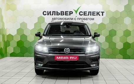 Volkswagen Tiguan II, 2019 год, 2 400 000 рублей, 3 фотография