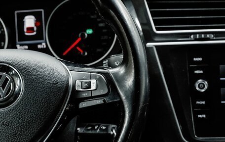 Volkswagen Tiguan II, 2019 год, 2 400 000 рублей, 18 фотография