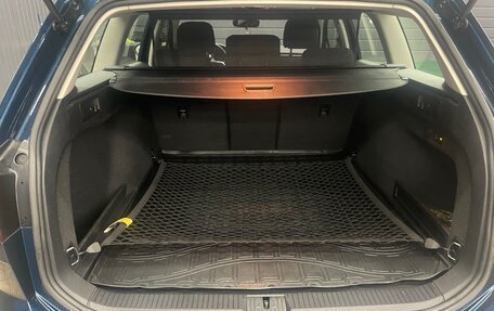 Volkswagen Passat B8 рестайлинг, 2019 год, 2 700 000 рублей, 14 фотография