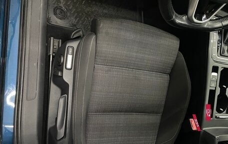 Volkswagen Passat B8 рестайлинг, 2019 год, 2 700 000 рублей, 6 фотография