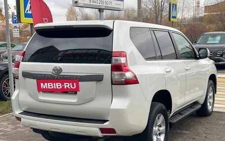 Toyota Land Cruiser Prado 150 рестайлинг 2, 2014 год, 3 250 000 рублей, 5 фотография