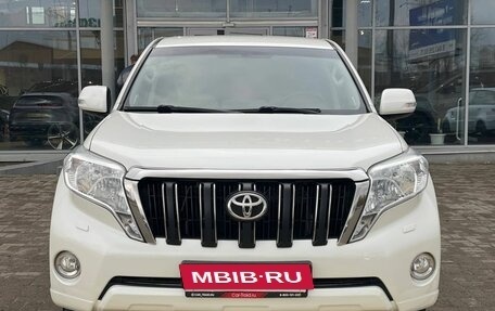 Toyota Land Cruiser Prado 150 рестайлинг 2, 2014 год, 3 250 000 рублей, 3 фотография