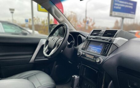 Toyota Land Cruiser Prado 150 рестайлинг 2, 2014 год, 3 250 000 рублей, 24 фотография