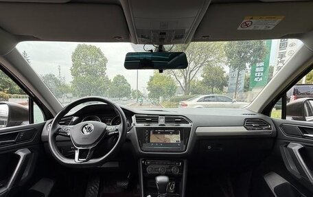 Volkswagen Tiguan II, 2021 год, 2 350 000 рублей, 8 фотография