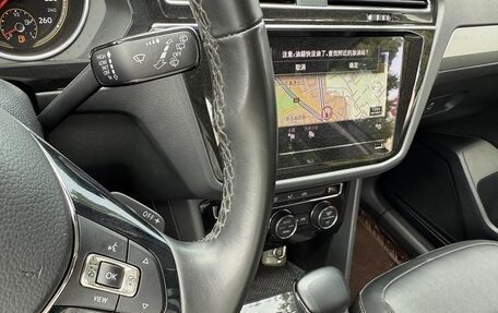 Volkswagen Tiguan II, 2021 год, 2 350 000 рублей, 12 фотография