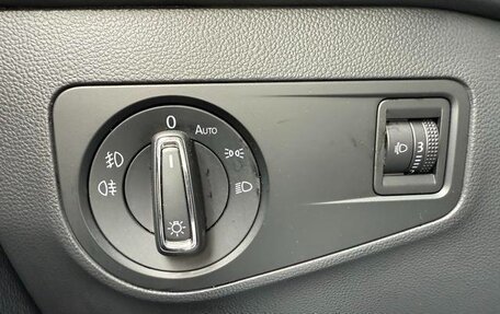 Volkswagen Tiguan II, 2021 год, 2 350 000 рублей, 16 фотография