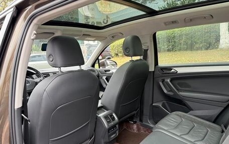 Volkswagen Tiguan II, 2021 год, 2 350 000 рублей, 18 фотография