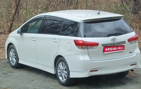 Toyota Wish II, 2010 год, 900 000 рублей, 1 фотография