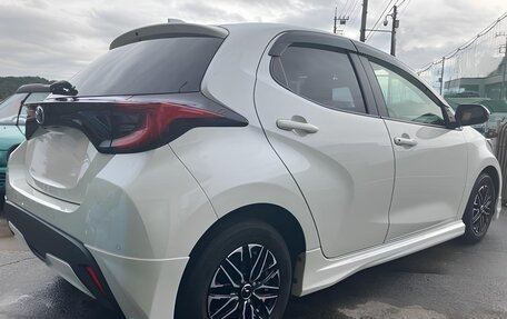 Toyota Yaris, 2022 год, 1 150 000 рублей, 5 фотография