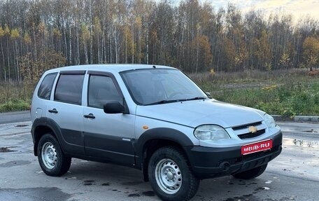 Chevrolet Niva I рестайлинг, 2009 год, 380 000 рублей, 1 фотография