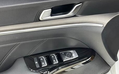 KIA K5, 2022 год, 2 350 000 рублей, 15 фотография