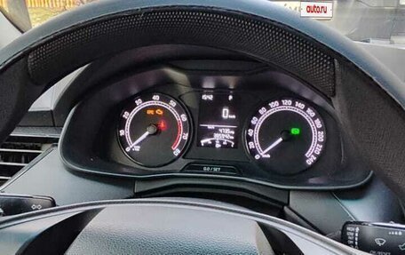 Skoda Rapid II, 2021 год, 900 000 рублей, 11 фотография