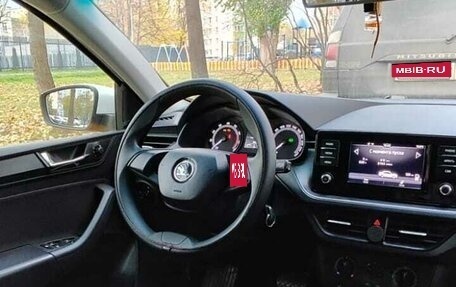 Skoda Rapid II, 2021 год, 900 000 рублей, 10 фотография