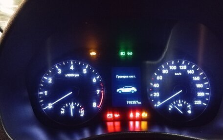 Hyundai Solaris II рестайлинг, 2017 год, 530 000 рублей, 11 фотография