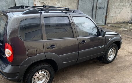 Chevrolet Niva I рестайлинг, 2014 год, 755 000 рублей, 3 фотография