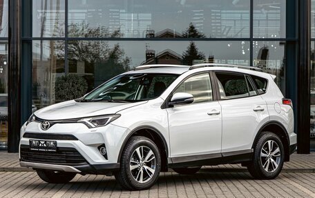Toyota RAV4, 2016 год, 1 995 000 рублей, 1 фотография