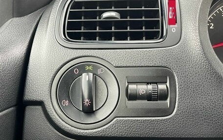 Volkswagen Polo VI (EU Market), 2011 год, 725 000 рублей, 19 фотография