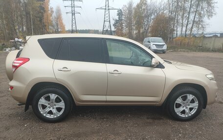 Toyota RAV4, 2011 год, 1 480 000 рублей, 2 фотография