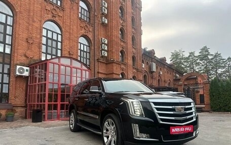 Cadillac Escalade IV, 2018 год, 5 000 000 рублей, 2 фотография