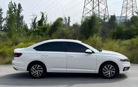 Volkswagen Lavida, 2022 год, 1 450 000 рублей, 4 фотография