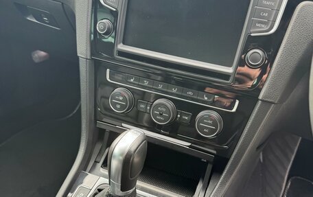 Volkswagen Golf VII, 2016 год, 2 000 000 рублей, 5 фотография