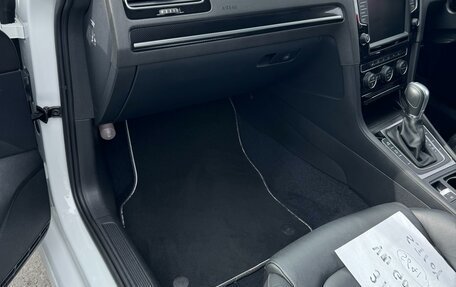 Volkswagen Golf VII, 2016 год, 2 000 000 рублей, 10 фотография