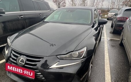 Lexus IS III, 2017 год, 2 000 000 рублей, 2 фотография