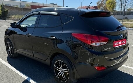 Hyundai ix35 I рестайлинг, 2011 год, 1 290 000 рублей, 1 фотография