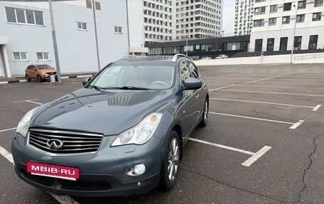 Infiniti EX, 2009 год, 3 фотография