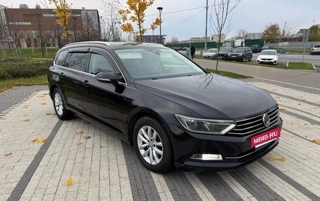 Volkswagen Passat B8 рестайлинг, 2019 год, 1 450 000 рублей, 10 фотография