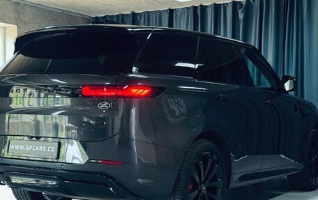 Land Rover Range Rover Sport, 2022 год, 14 000 000 рублей, 12 фотография