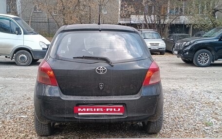 Toyota Yaris III рестайлинг, 2008 год, 465 000 рублей, 2 фотография