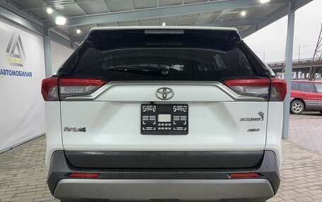 Toyota RAV4, 2020 год, 2 999 000 рублей, 4 фотография