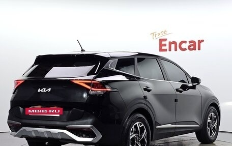 KIA Sportage IV рестайлинг, 2022 год, 2 072 000 рублей, 2 фотография