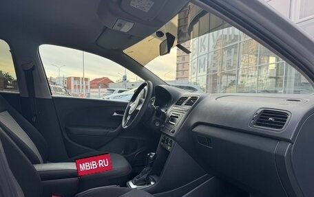 Volkswagen Polo VI (EU Market), 2015 год, 910 000 рублей, 11 фотография