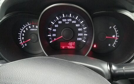 KIA Rio III рестайлинг, 2015 год, 930 000 рублей, 1 фотография