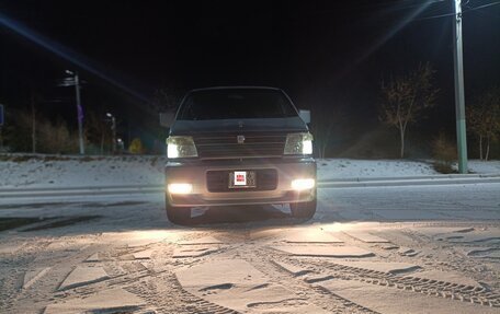Nissan Elgrand I, 2002 год, 799 999 рублей, 1 фотография