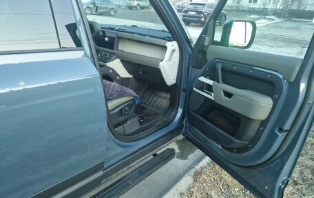 Land Rover Defender II, 2021 год, 6 300 000 рублей, 5 фотография