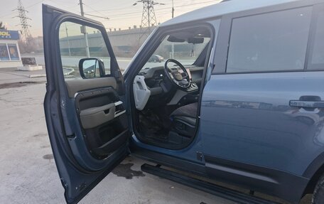 Land Rover Defender II, 2021 год, 6 300 000 рублей, 4 фотография