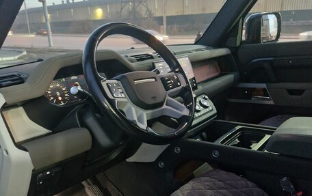 Land Rover Defender II, 2021 год, 6 300 000 рублей, 17 фотография