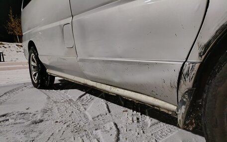 Nissan Elgrand I, 2002 год, 799 999 рублей, 12 фотография