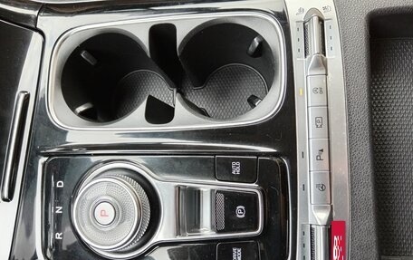 KIA Carnival, 2021 год, 3 900 000 рублей, 21 фотография